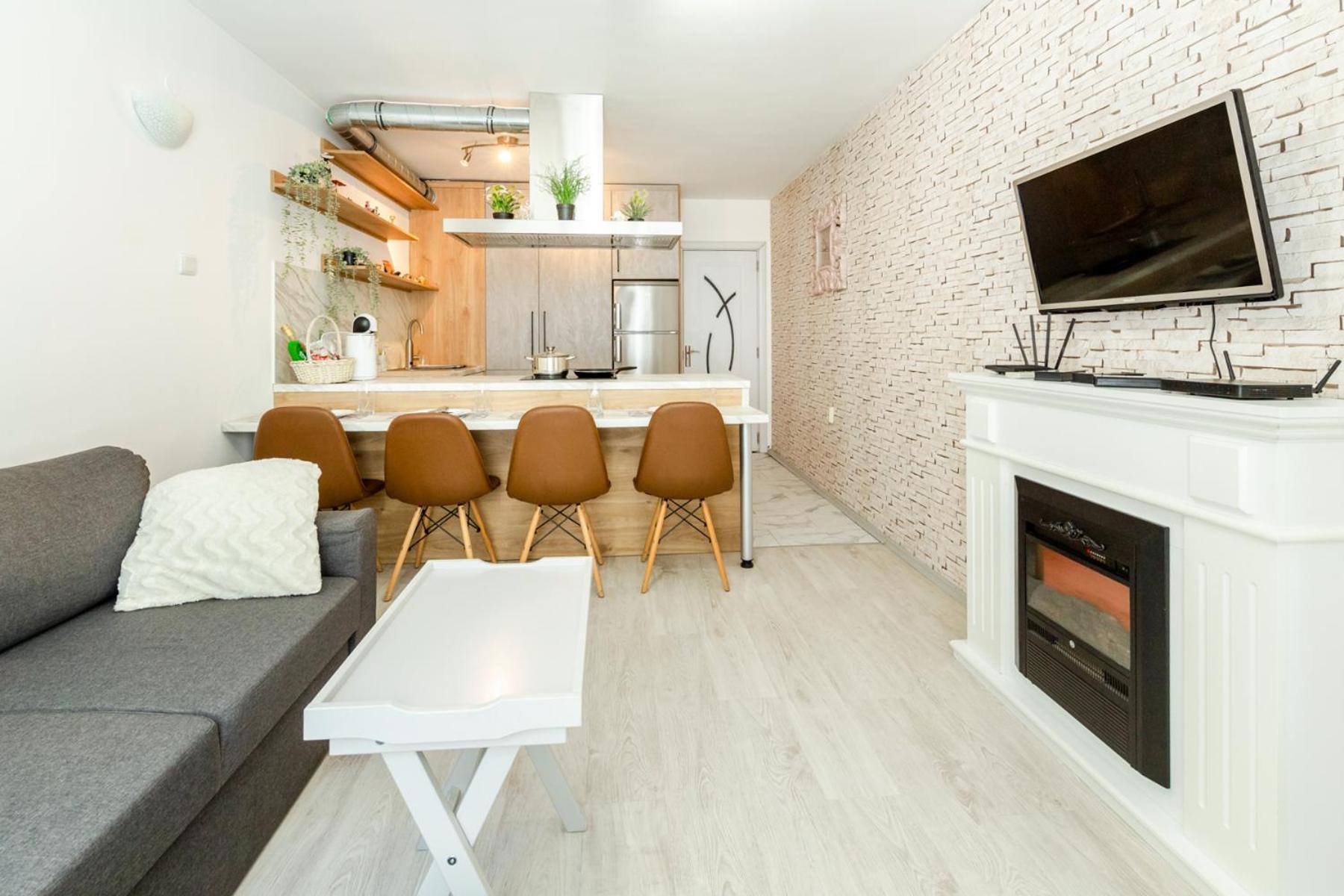 The White Apartment - Free Parking Sofia Eksteriør billede